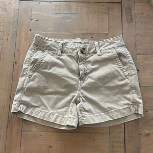 American eagle khaki shorts